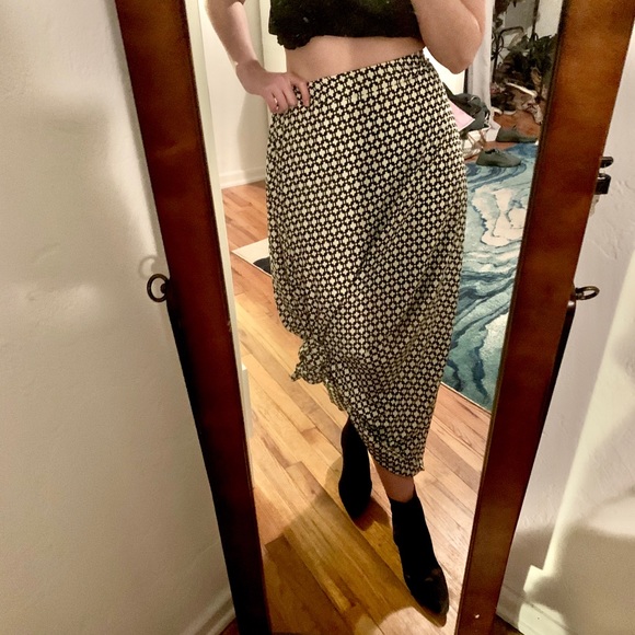 Dresses & Skirts - Black & Ivory High-waisted Maxi Skirt